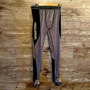 UNDER ARMOUR RECHARGE ENERGY LEGGING - ADULT